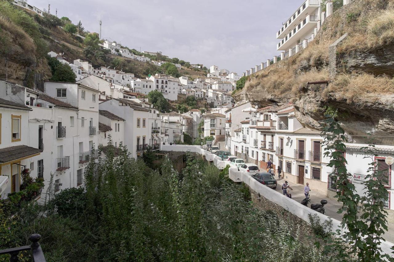 Casa Rural Las Cuevas De Setenil Setenil De Las Bodegas Eksteriør bilde