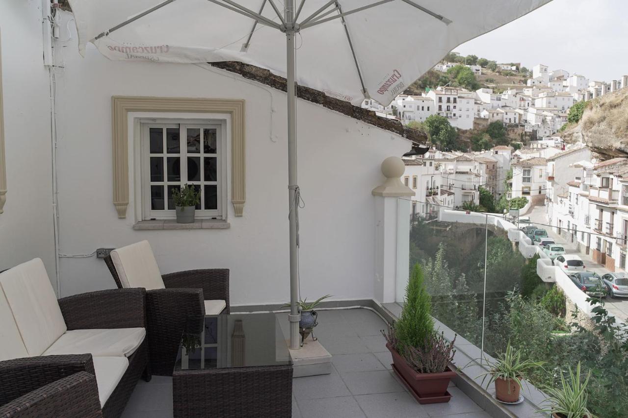 Casa Rural Las Cuevas De Setenil Setenil De Las Bodegas Eksteriør bilde