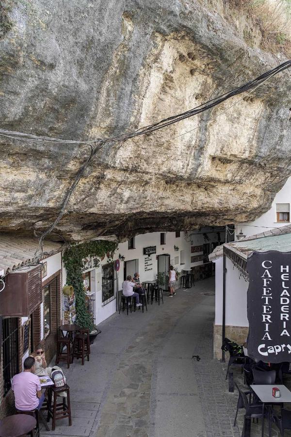 Casa Rural Las Cuevas De Setenil Setenil De Las Bodegas Eksteriør bilde